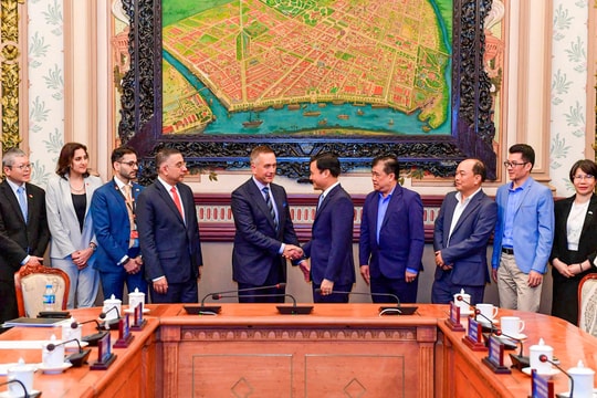 Fintech Việt Nam 2025 – Cơn Sóng Thanh Toán Số Và Tài Chính Mở